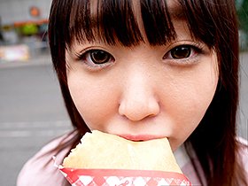 「気持ちいいと、泣いちゃう私って変ですか？」天然記念物級の超恥ずかしがり屋のペチャパイろりんこ保育士さん、涙のAVデビュー サンプル動画サムネイル